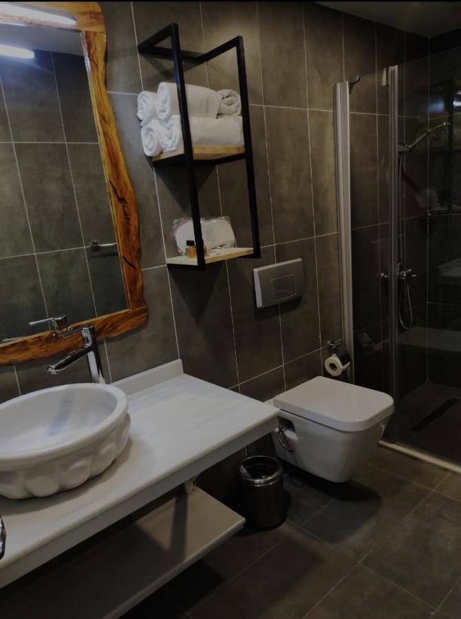 Jakaranda Hotel Istanboel Buitenkant foto