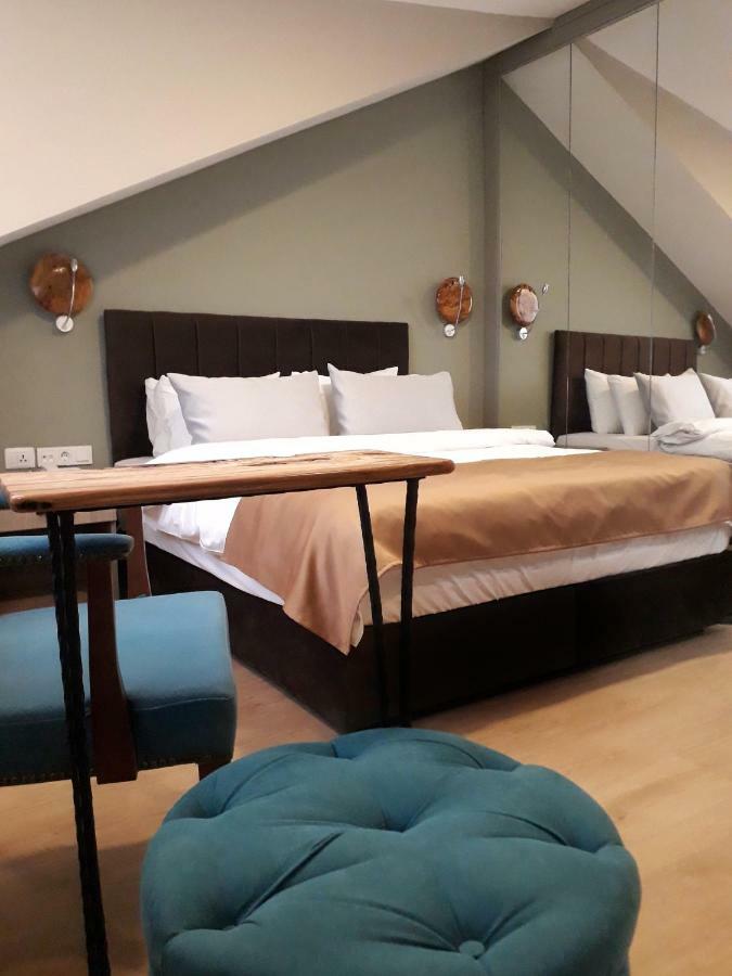 Jakaranda Hotel Istanboel Buitenkant foto