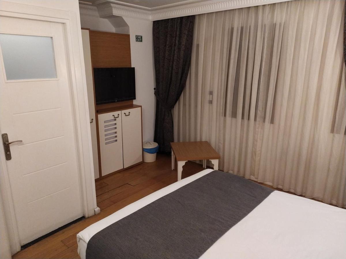 Jakaranda Hotel Istanboel Buitenkant foto
